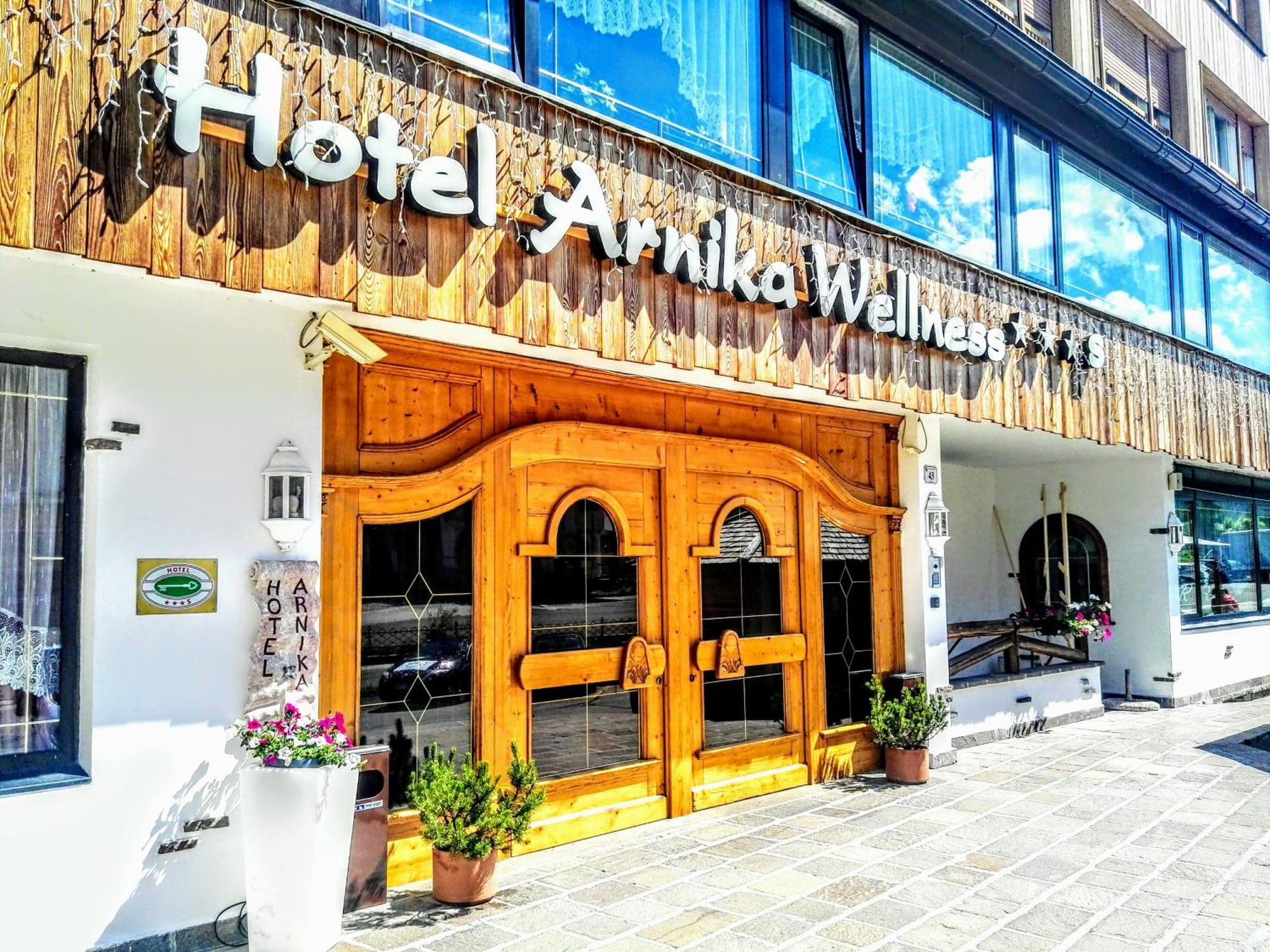 Hotel Arnika Wellness Passo San Pellegrino Exterior photo